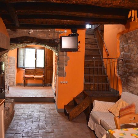 Agriturismo Vezzano คิวซี เดลลา แวร์นา ภายนอก รูปภาพ