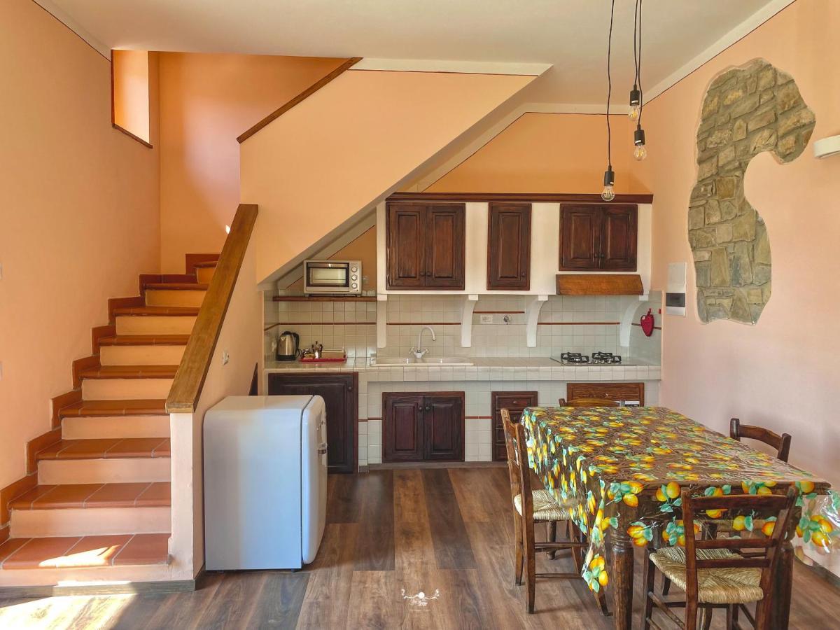 Agriturismo Vezzano คิวซี เดลลา แวร์นา ภายนอก รูปภาพ