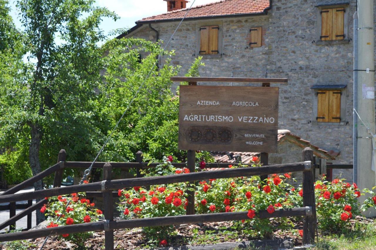 Agriturismo Vezzano คิวซี เดลลา แวร์นา ภายนอก รูปภาพ