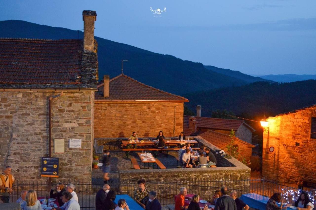 Agriturismo Vezzano คิวซี เดลลา แวร์นา ภายนอก รูปภาพ