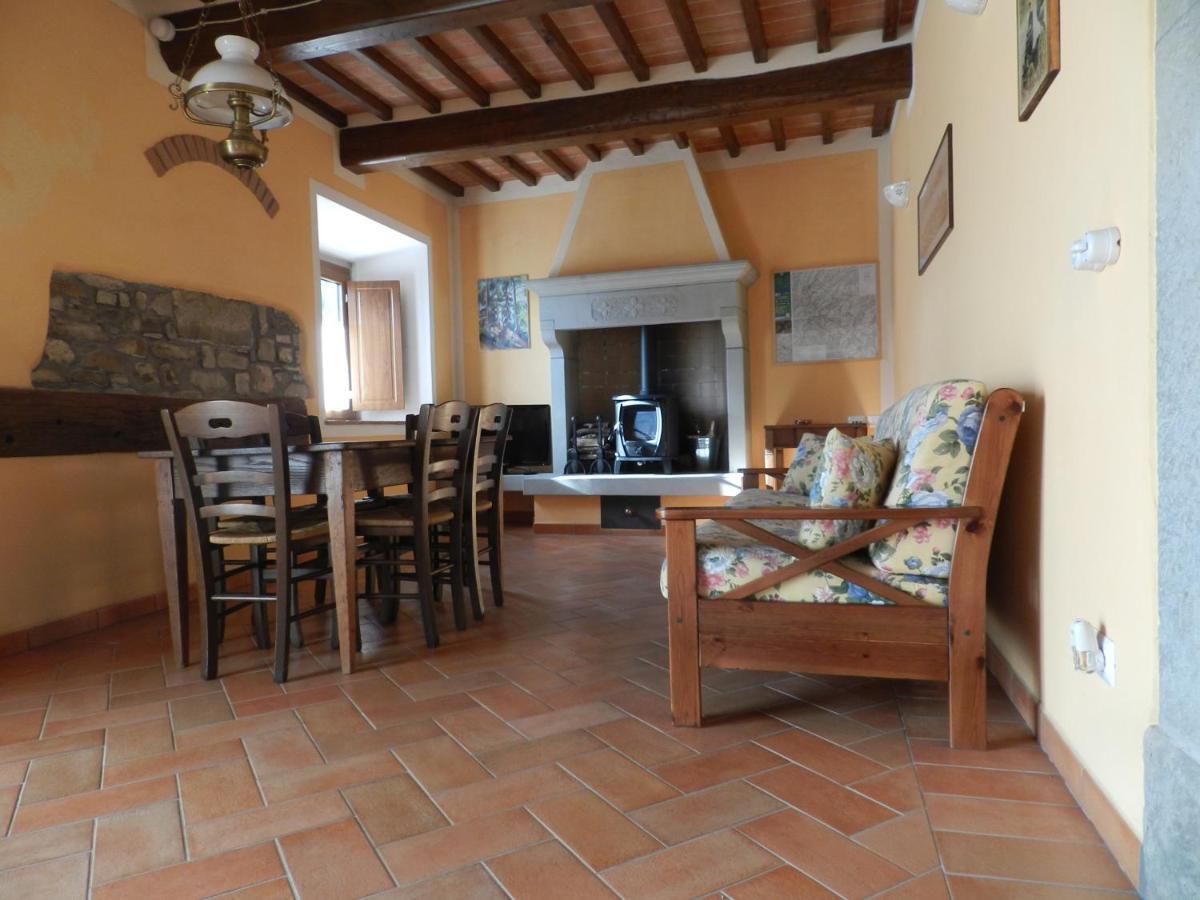 Agriturismo Vezzano คิวซี เดลลา แวร์นา ภายนอก รูปภาพ